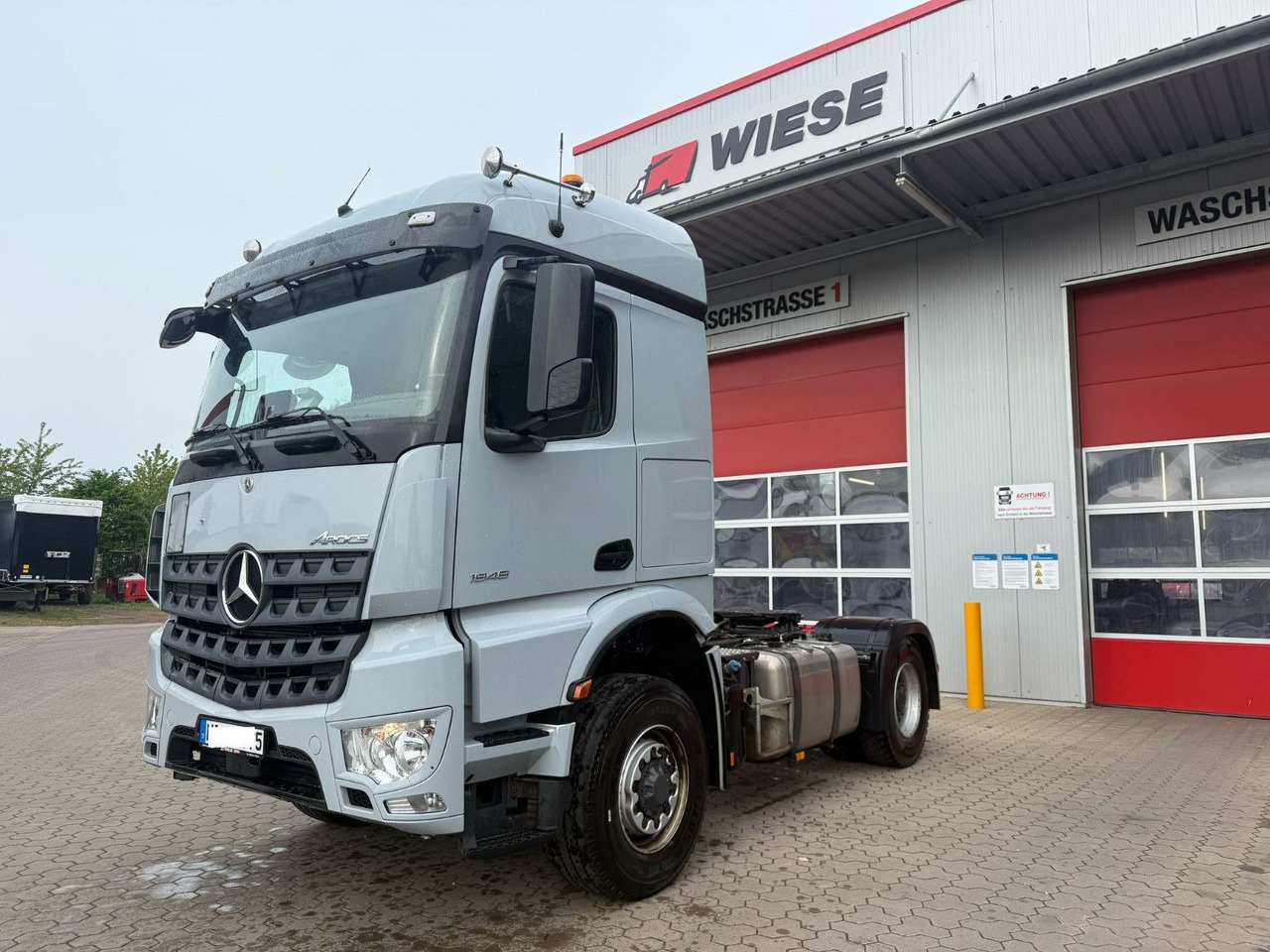 Mercedes-Benz Arocs 1848 4x4 HAD Allrad mit Hydraulik LOF - Vlačilec: slika 1 Mercedes-Benz Arocs 1848 4x4 HAD Allrad mit Hydraulik LOF - Vlačilec: slika 1