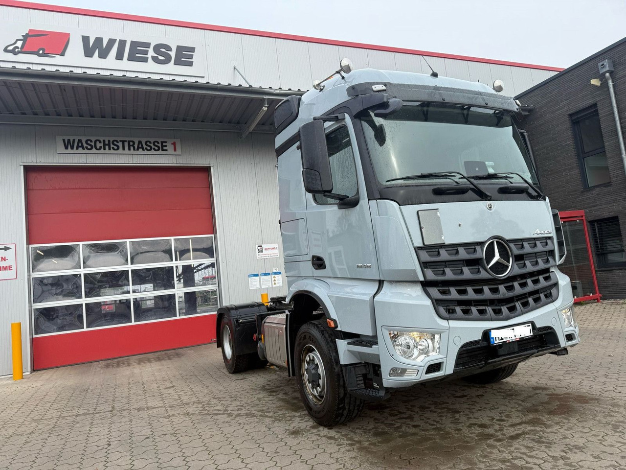 Mercedes-Benz Arocs 1848 4x4 HAD Allrad mit Hydraulik LOF - Vlačilec: slika 2 Mercedes-Benz Arocs 1848 4x4 HAD Allrad mit Hydraulik LOF - Vlačilec: slika 2