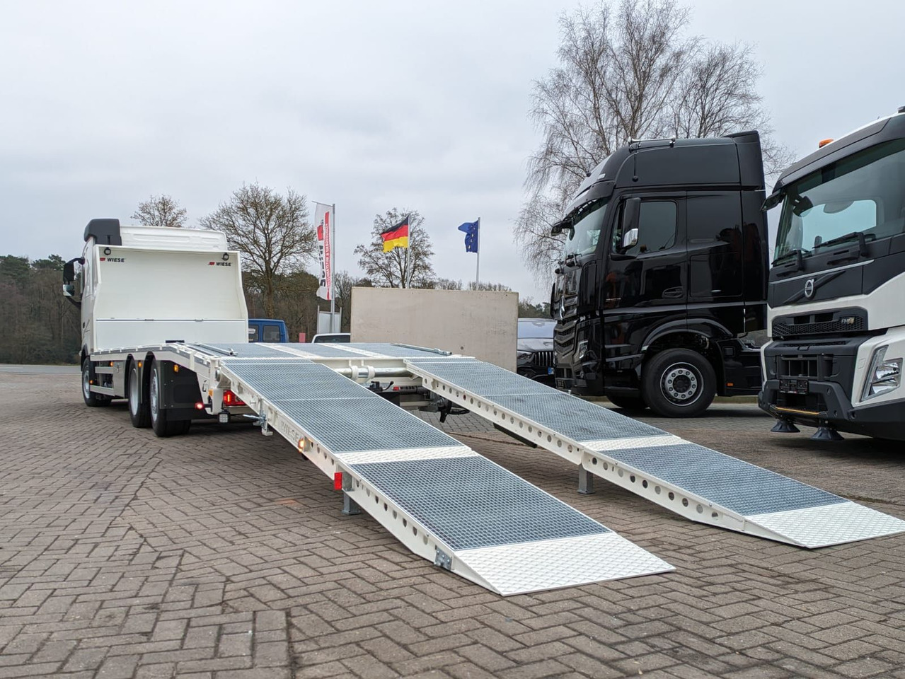 Volvo FH 420 Maschinentransporter mit Rampen - Tovornjak s kesonom: slika 2 Volvo FH 420 Maschinentransporter mit Rampen - Tovornjak s kesonom: slika 2