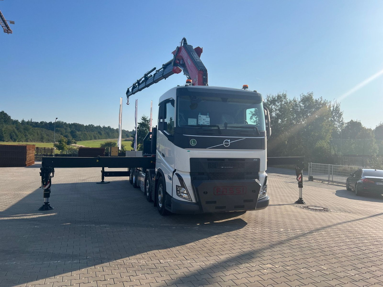 Volvo FH 500 8x2 Kran F710 RA2.26 - Tovornjak s kesonom, Tovornjak z dvigalom: slika 2 Volvo FH 500 8x2 Kran F710 RA2.26 - Tovornjak s kesonom, Tovornjak z dvigalom: slika 2