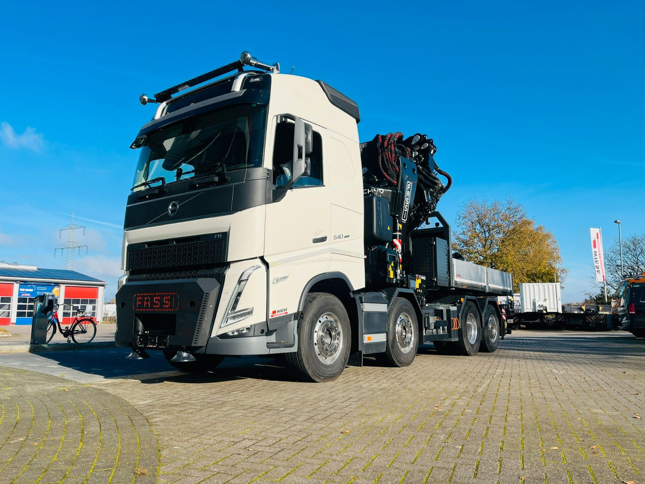 Volvo FH 540 SZM mit F1450 HXP Fly Jib + Winde - Tovornjak z dvigalom: slika 1 Volvo FH 540 SZM mit F1450 HXP Fly Jib + Winde - Tovornjak z dvigalom: slika 1