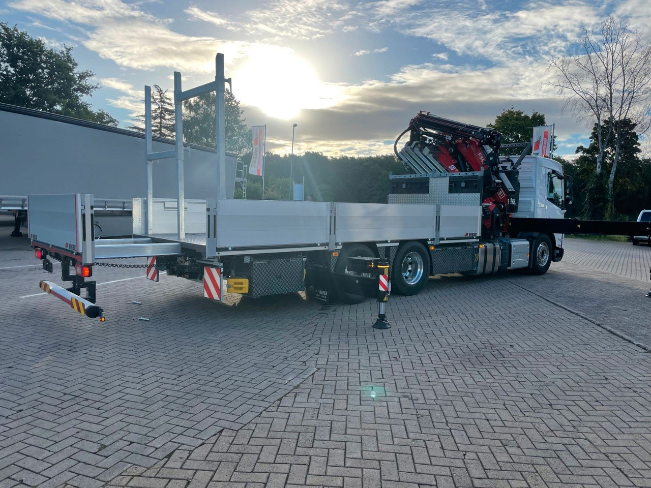 Volvo FMX 500 FASSI Ladekran F545 JIB & Winde Sofort - Tovornjak s kesonom, Tovornjak z dvigalom: slika 5 Volvo FMX 500 FASSI Ladekran F545 JIB & Winde Sofort - Tovornjak s kesonom, Tovornjak z dvigalom: slika 5