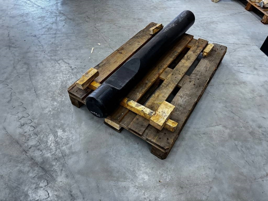 Epiroc Atlas Copco HB3100 HB3000 Blunt Tool Stampfmeißel - Hidravlično kladivo za Gradbeni stroj: slika 1 Epiroc Atlas Copco HB3100 HB3000 Blunt Tool Stampfmeißel - Hidravlično kladivo za Gradbeni stroj: slika 1