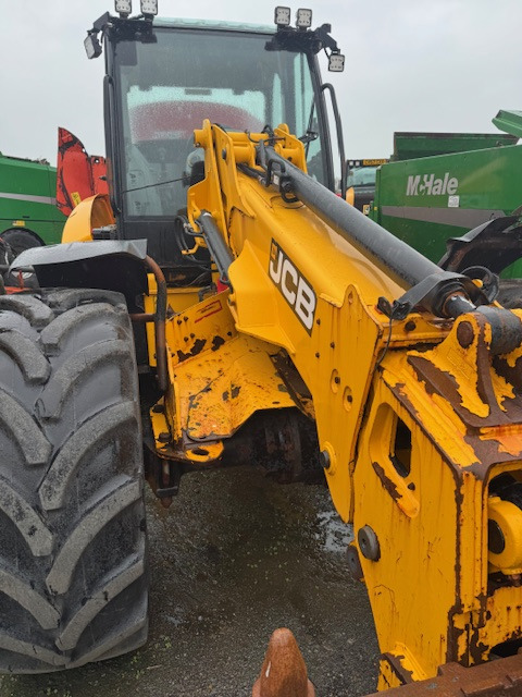 JCB TM320S - Teleskopski viličar: slika 1 JCB TM320S - Teleskopski viličar: slika 1