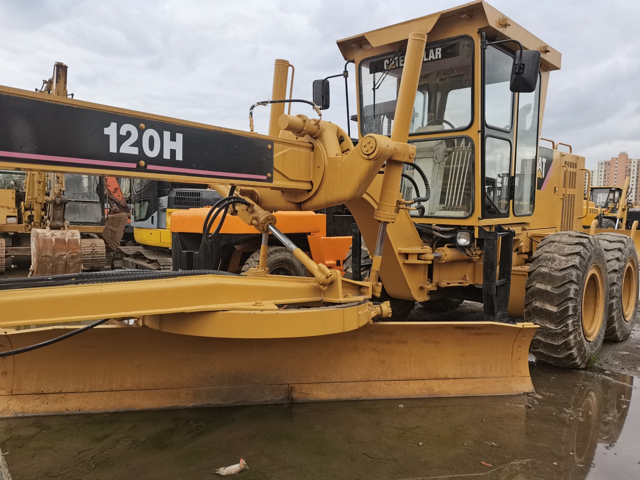 CATERPILLAR 120H - Greder: slika 3 CATERPILLAR 120H - Greder: slika 3