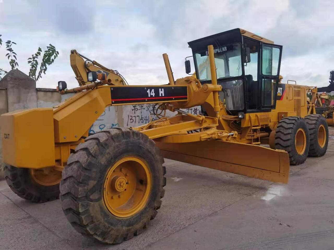 CATERPILLAR 14H - Greder: slika 1 CATERPILLAR 14H - Greder: slika 1