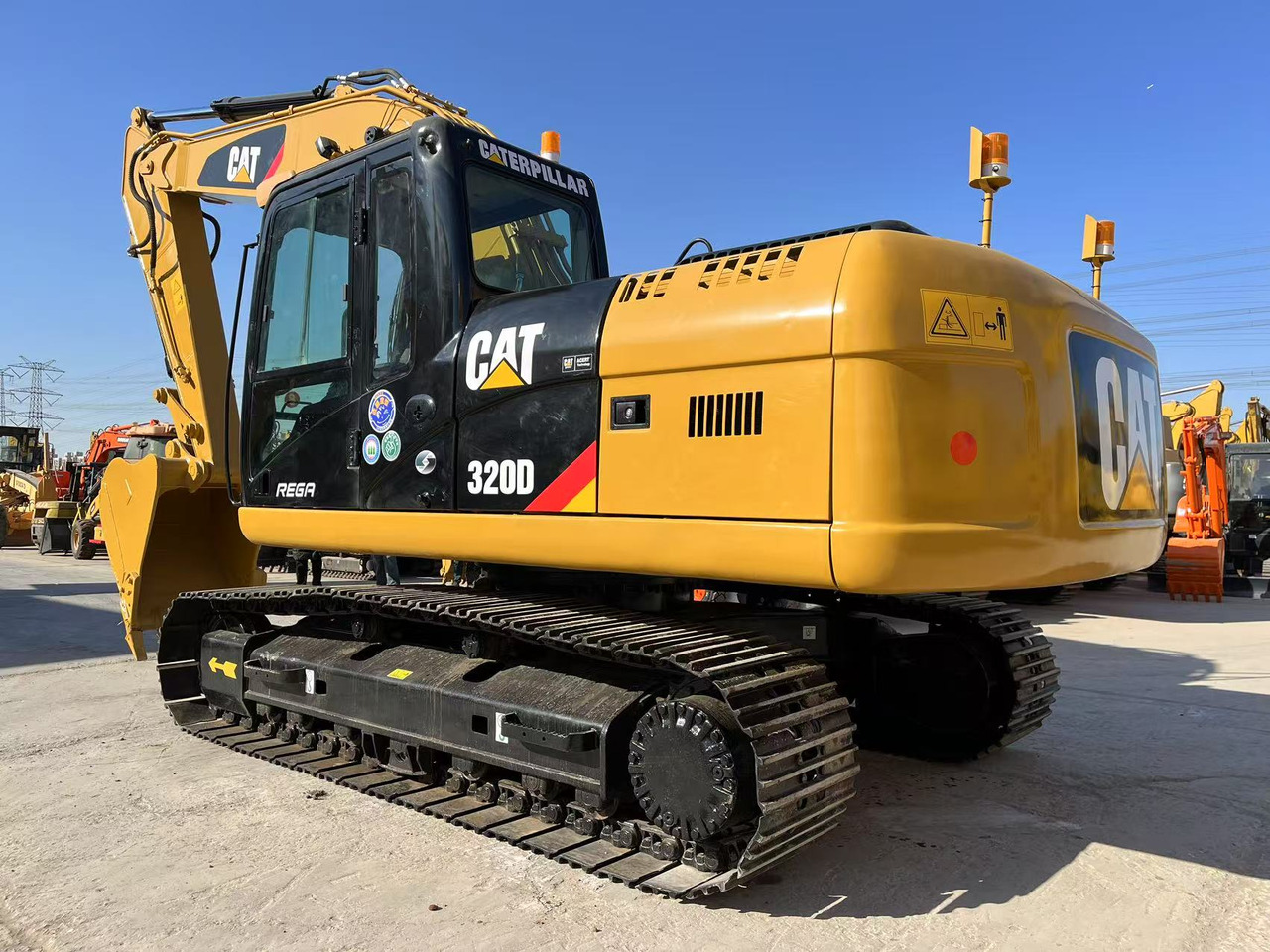 CATERPILLAR 320D - Bager goseničar: slika 1 CATERPILLAR 320D - Bager goseničar: slika 1
