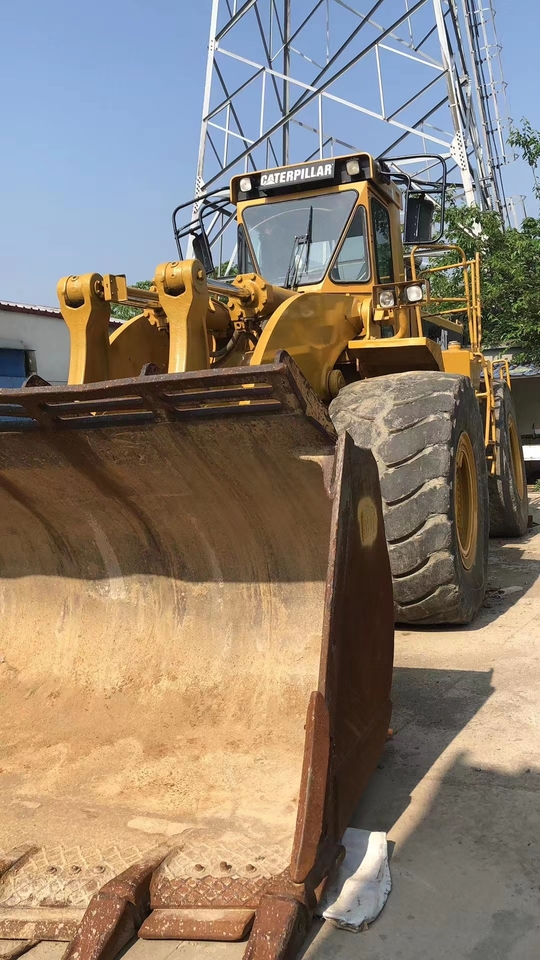 CATERPILLAR 988B - Kolesni nakladalec: slika 2 CATERPILLAR 988B - Kolesni nakladalec: slika 2