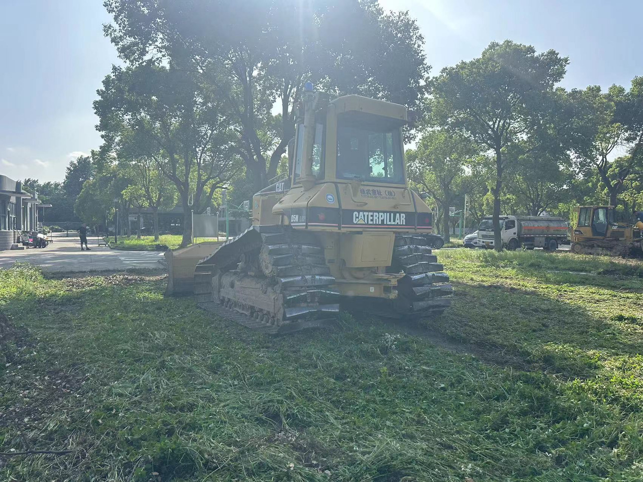 CATERPILLAR D5N - Buldožer: slika 5 CATERPILLAR D5N - Buldožer: slika 5