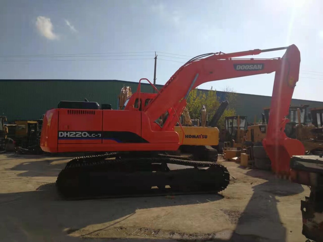 DOOSAN DH220LC - Bager goseničar: slika 2 DOOSAN DH220LC - Bager goseničar: slika 2