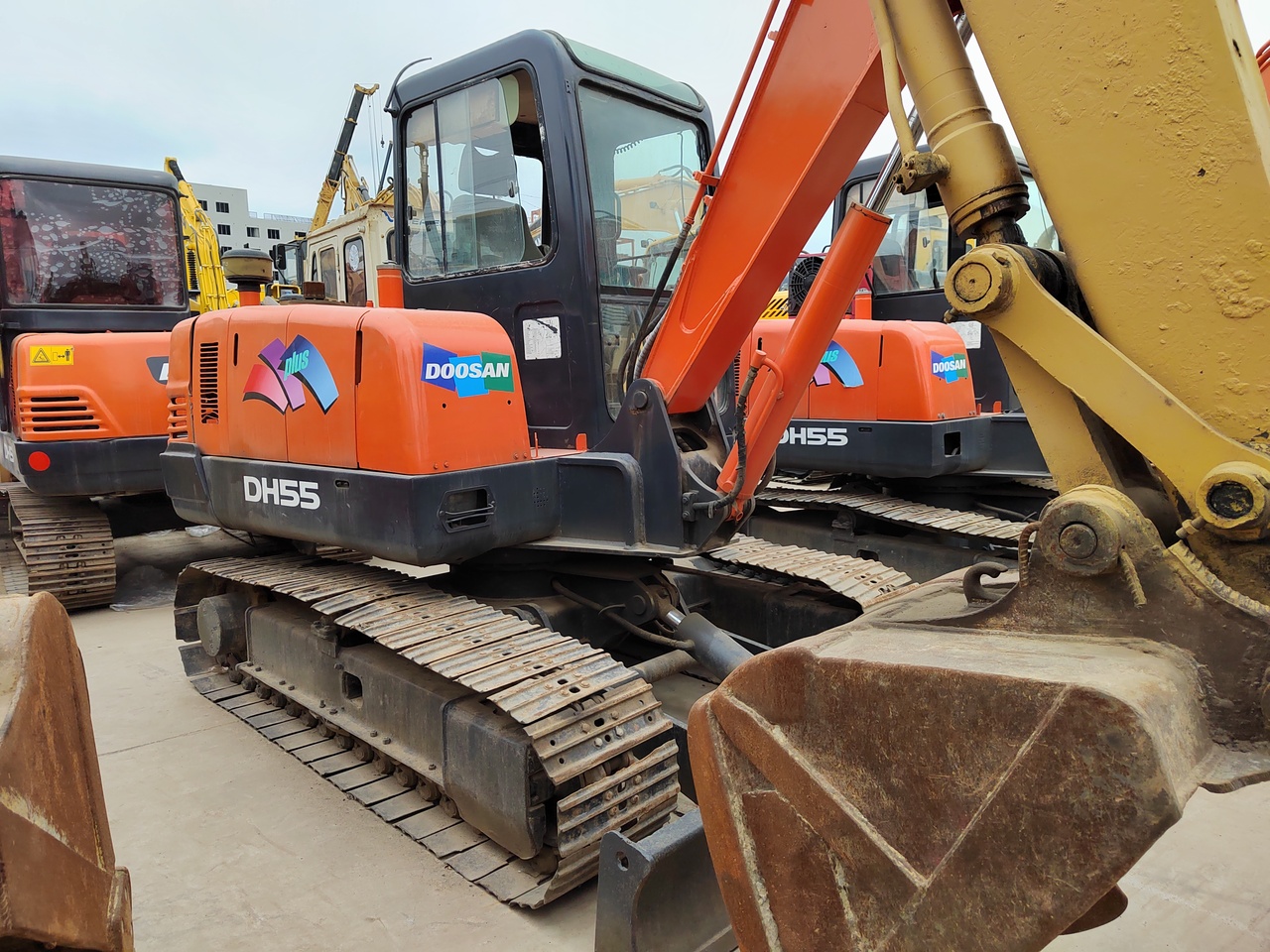 DOOSAN DH55 - Mini bager: slika 1 DOOSAN DH55 - Mini bager: slika 1