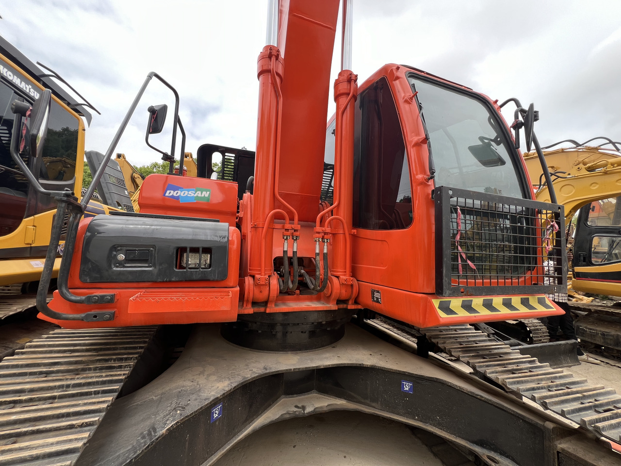 DOOSAN DX300 LC-7 - Bager goseničar: slika 4 DOOSAN DX300 LC-7 - Bager goseničar: slika 4