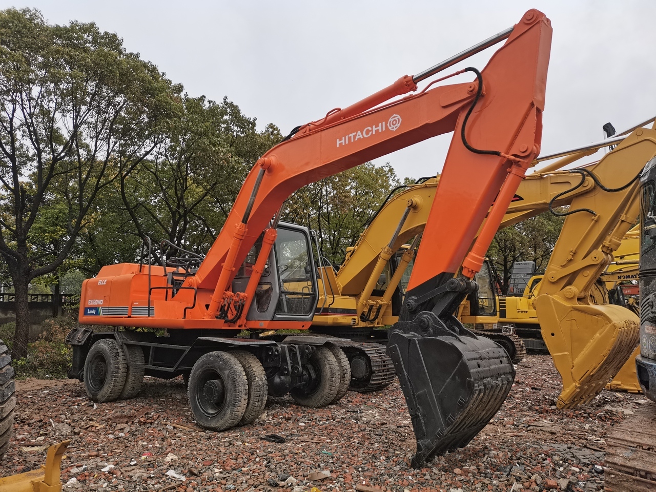 HITACHI EX160WD - Bager na kolesih: slika 1 HITACHI EX160WD - Bager na kolesih: slika 1