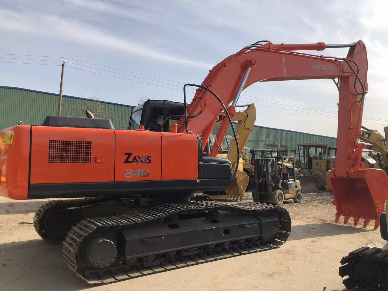 HITACHI ZX240 - Bager goseničar: slika 1 HITACHI ZX240 - Bager goseničar: slika 1