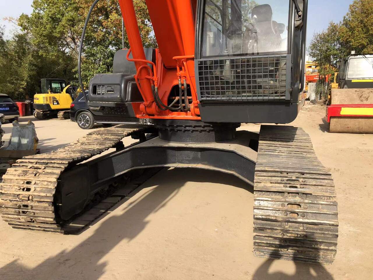 HITACHI ZX240 - Bager goseničar: slika 5 HITACHI ZX240 - Bager goseničar: slika 5