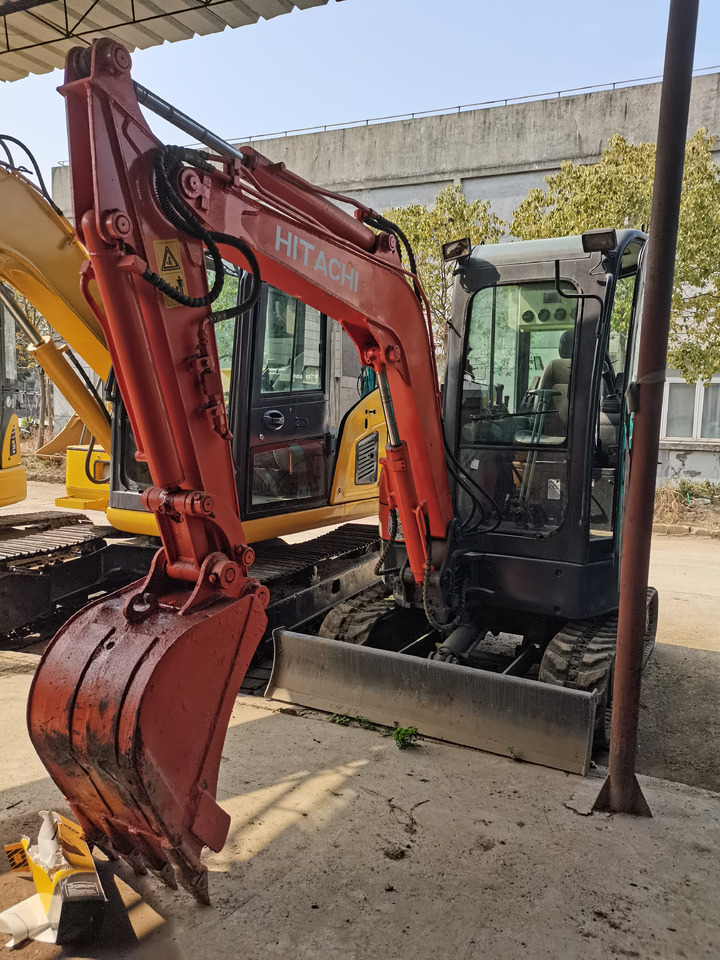 HITACHI ZX30U - Bager goseničar: slika 2 HITACHI ZX30U - Bager goseničar: slika 2