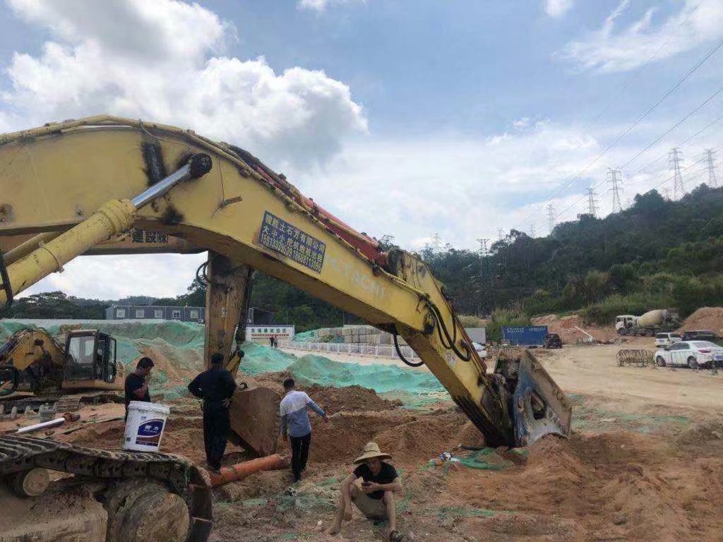 HITACHI ZX490 - Bager goseničar: slika 4 HITACHI ZX490 - Bager goseničar: slika 4