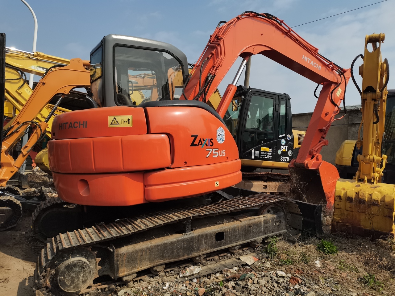 HITACHI ZX75 - Bager goseničar: slika 2 HITACHI ZX75 - Bager goseničar: slika 2