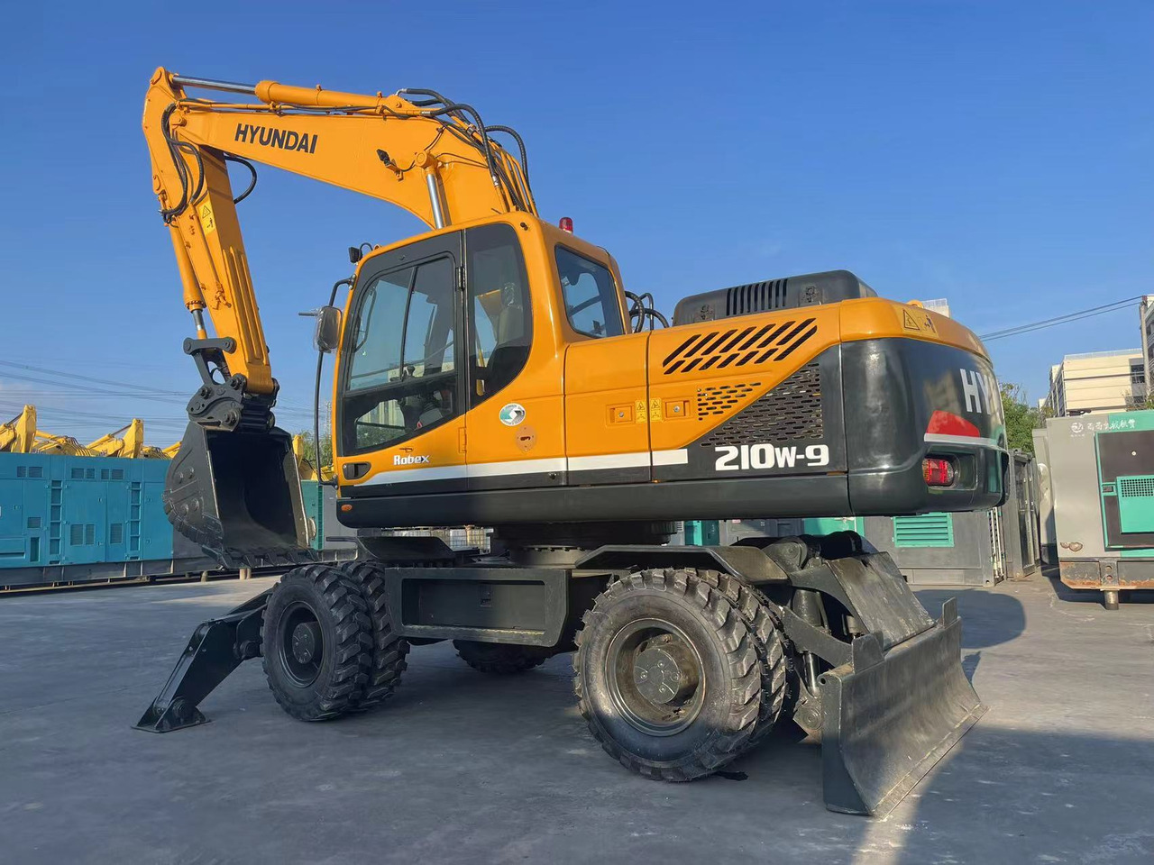 Hyundai R210W-9 - Bager na kolesih: slika 5 Hyundai R210W-9 - Bager na kolesih: slika 5