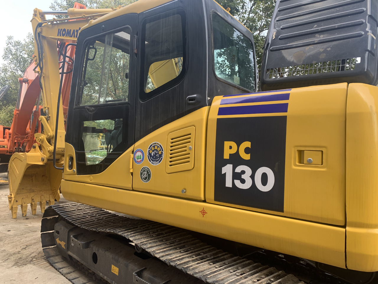 KOMATSU PC130-7 - Bager goseničar: slika 4 KOMATSU PC130-7 - Bager goseničar: slika 4