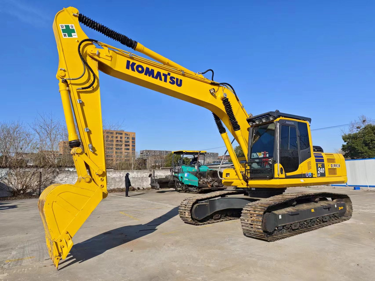 KOMATSU PC240LC-8N1 - Bager: slika 3 KOMATSU PC240LC-8N1 - Bager: slika 3