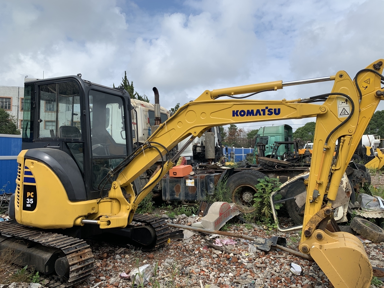 Mini bager KOMATSU PC35MR: slika 1