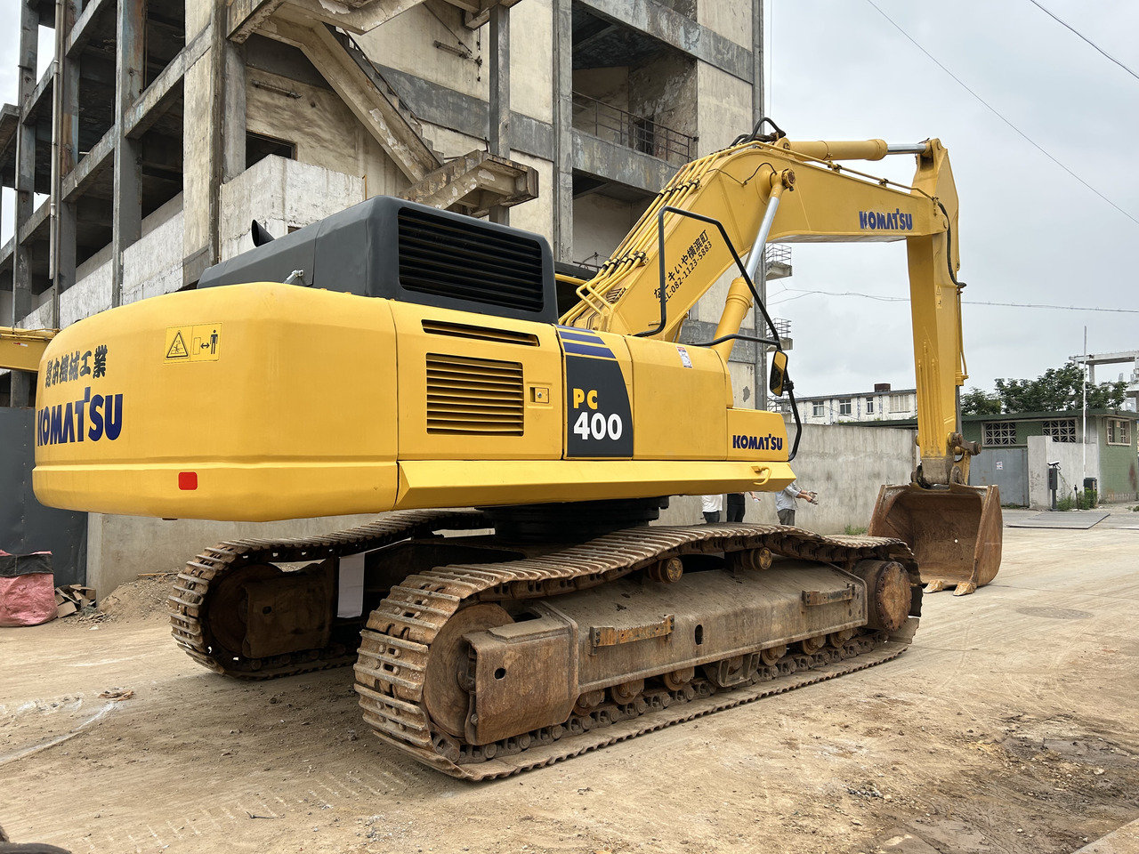 KOMATSU PC400-8 - Bager goseničar: slika 2 KOMATSU PC400-8 - Bager goseničar: slika 2