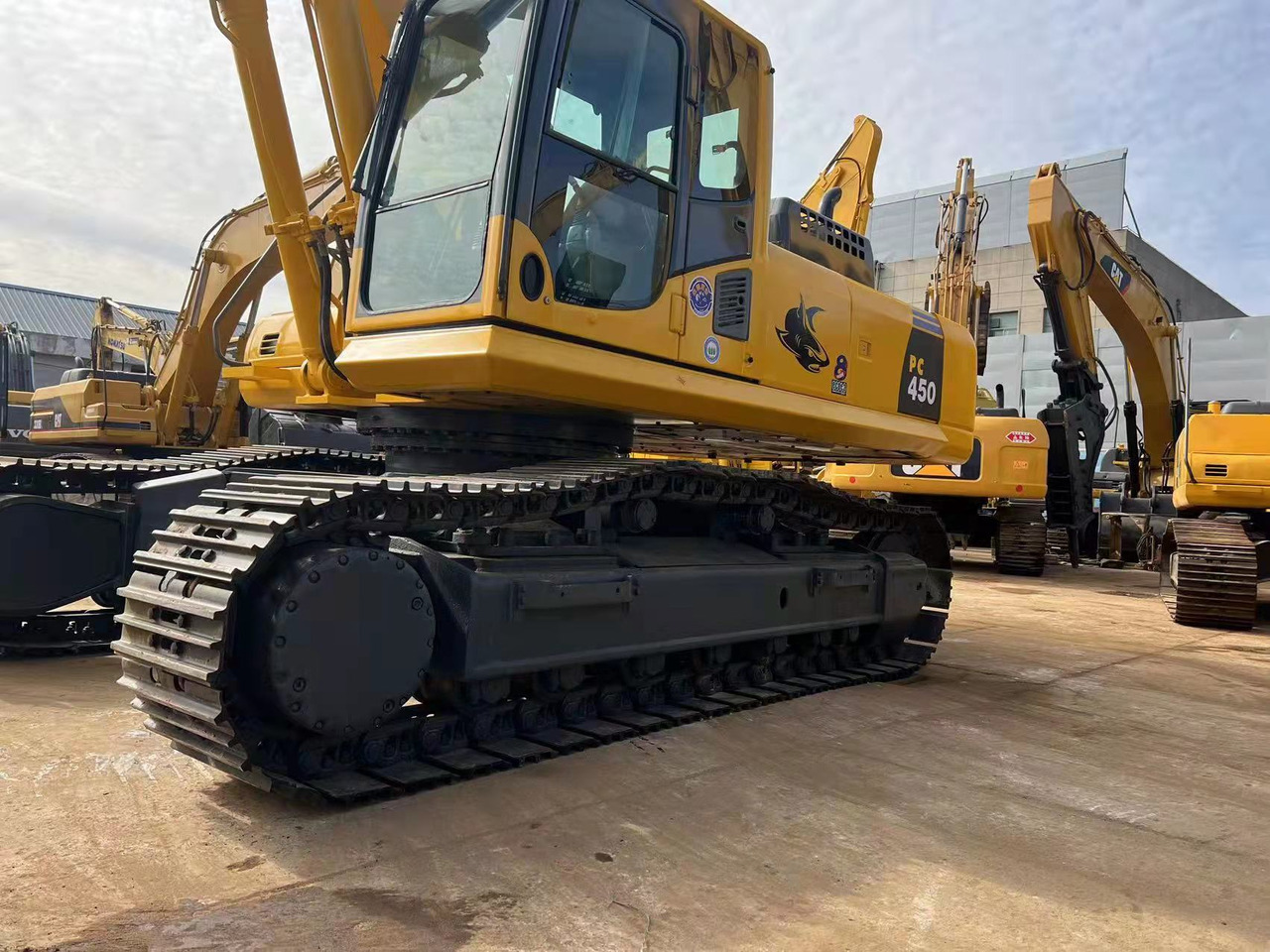 KOMATSU PC450-8-excavator - Bager goseničar: slika 4 KOMATSU PC450-8-excavator - Bager goseničar: slika 4