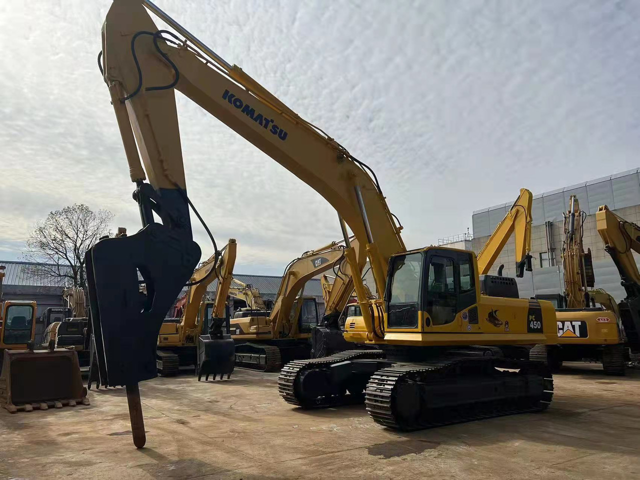 KOMATSU PC450-8-excavator - Bager goseničar: slika 3 KOMATSU PC450-8-excavator - Bager goseničar: slika 3