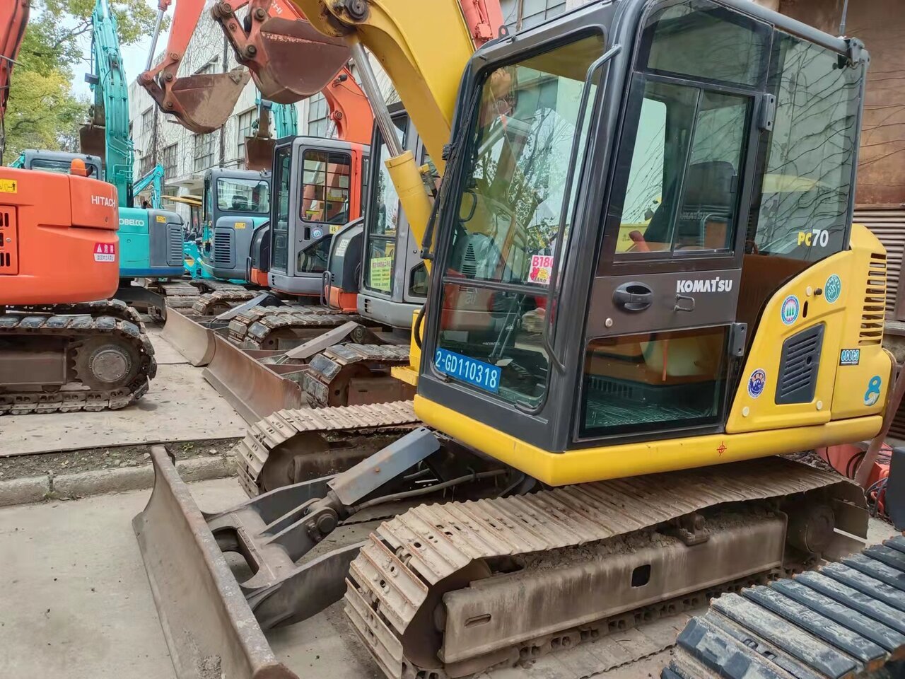 KOMATSU PC70-mini excavator - Mini bager: slika 1 KOMATSU PC70-mini excavator - Mini bager: slika 1