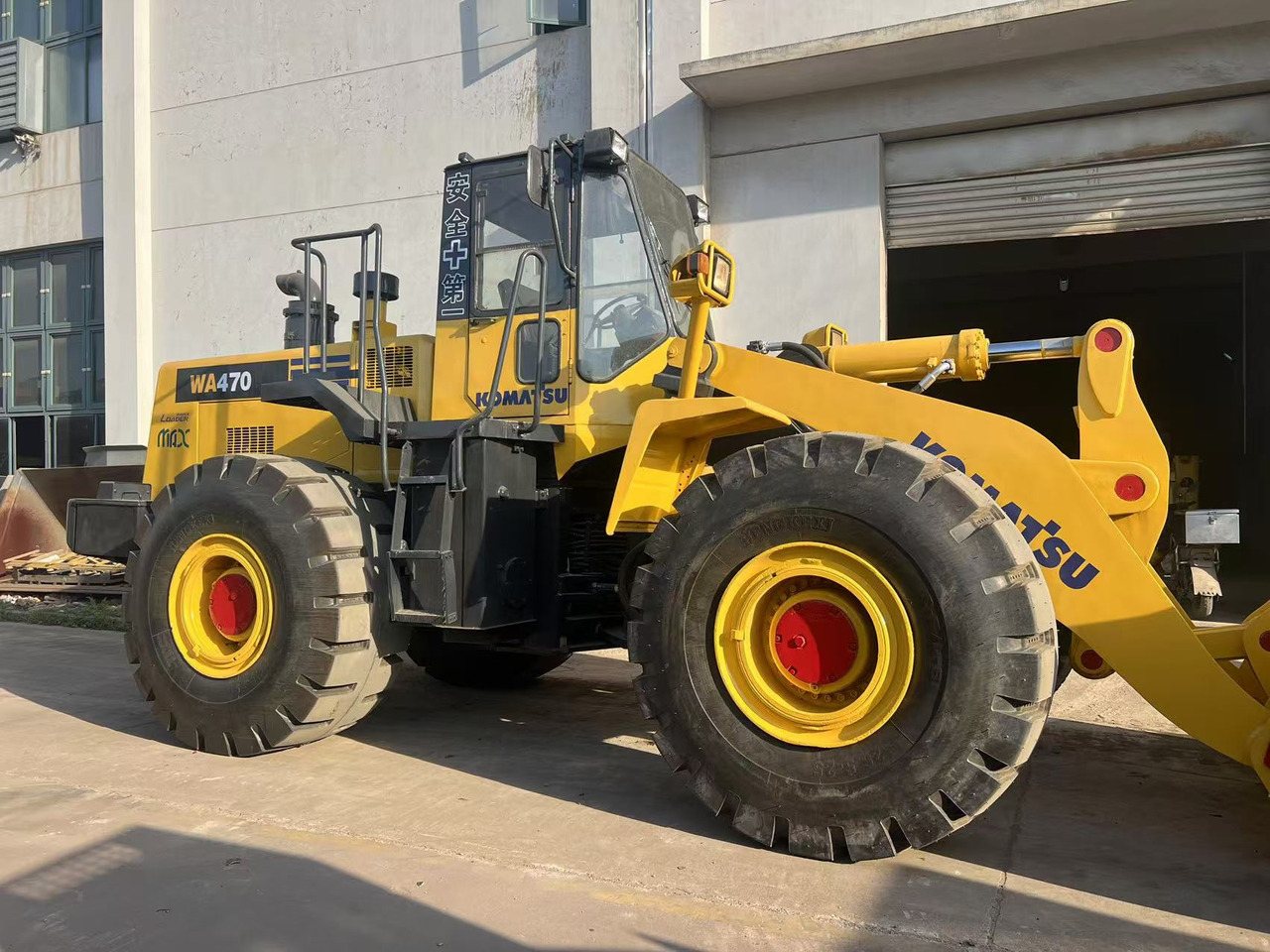 Komatsu WA470-3 - Kolesni nakladalec: slika 3 Komatsu WA470-3 - Kolesni nakladalec: slika 3