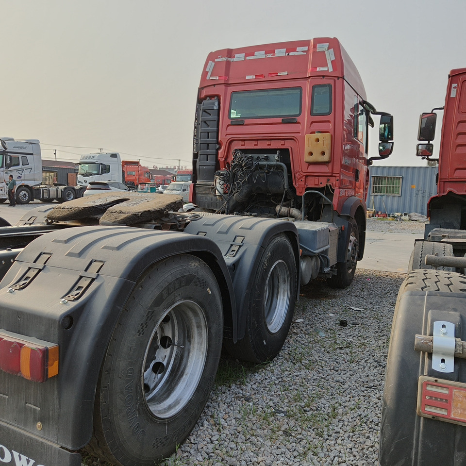 Sinotruk Howo T7H 6x4 - Vlačilec: slika 3 Sinotruk Howo T7H 6x4 - Vlačilec: slika 3