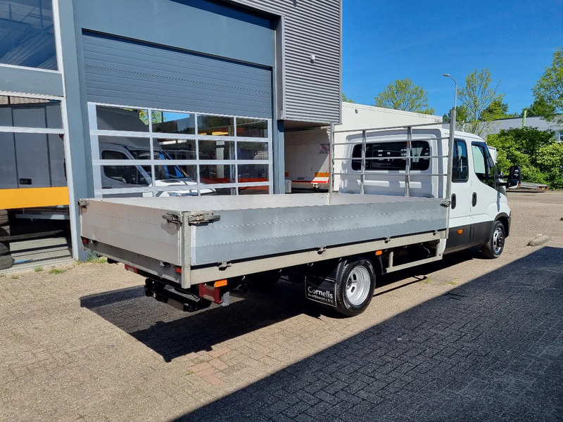 Iveco Daily 35C18 3.0D DC 6 zits Open laadbak 4.10m EURO 6 - Dostavno vozilo s kesonom, Dostavno vozilo z dvojno kabino: slika 2 Iveco Daily 35C18 3.0D DC 6 zits Open laadbak 4.10m EURO 6 - Dostavno vozilo s kesonom, Dostavno vozilo z dvojno kabino: slika 2