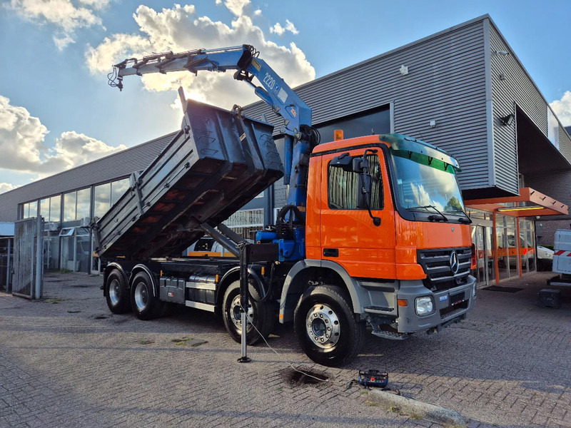 Mercedes-Benz Actros 3241 8X4 Containersysteem/ 20T HMF crane/ Manual - Kotalni prekucni tovornjak, Tovornjak z dvigalom: slika 1 Mercedes-Benz Actros 3241 8X4 Containersysteem/ 20T HMF crane/ Manual - Kotalni prekucni tovornjak, Tovornjak z dvigalom: slika 1