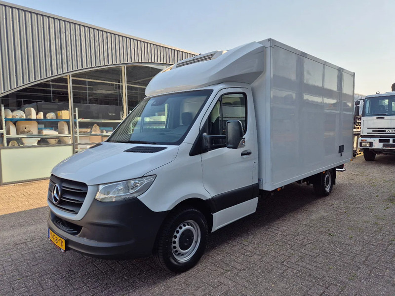 Mercedes-Benz Sprinter 316 CDI Kuhlkoffer Thermoking V300MAX st 230V Euro 6D (4) - Hladilno vozilo: slika 5 Mercedes-Benz Sprinter 316 CDI Kuhlkoffer Thermoking V300MAX st 230V Euro 6D (4) - Hladilno vozilo: slika 5