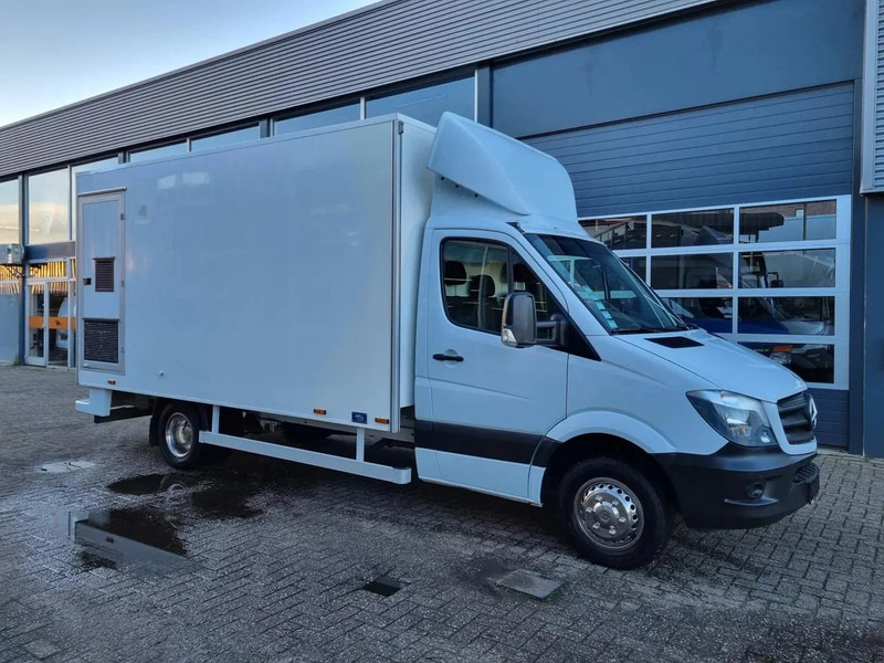 Mercedes-Benz Sprinter 513 CDI/ Foodtruck/ Verkoopwagen/ Camper - Tovornjak s hrano: slika 1 Mercedes-Benz Sprinter 513 CDI/ Foodtruck/ Verkoopwagen/ Camper - Tovornjak s hrano: slika 1
