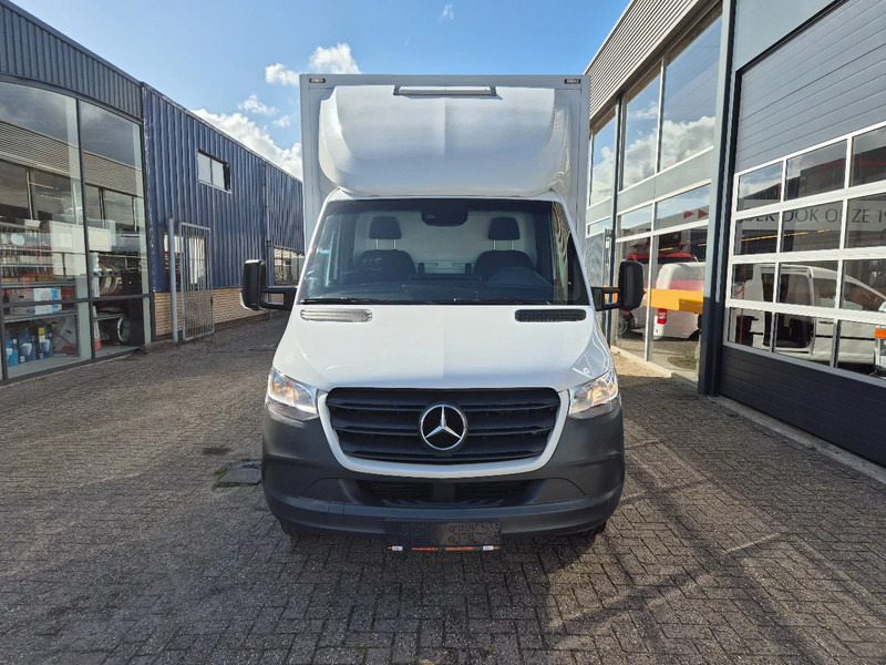 Mercedes-Benz Sprinter 516 CDI BE Clixtar/ Webasto/ 27 KUB/ Nutzlast 3.3T/ 073687 - Dostavno vozilo z zabojnikom: slika 4 Mercedes-Benz Sprinter 516 CDI BE Clixtar/ Webasto/ 27 KUB/ Nutzlast 3.3T/ 073687 - Dostavno vozilo z zabojnikom: slika 4