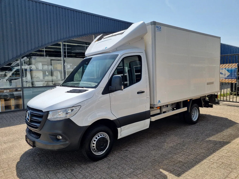 Mercedes-Benz Sprinter 519 CDI 3.0 V6 KUHLKOFFER ATP TK V300MAX ST230V +20C / -20C - Hladilno vozilo: slika 4 Mercedes-Benz Sprinter 519 CDI 3.0 V6 KUHLKOFFER ATP TK V300MAX ST230V +20C / -20C - Hladilno vozilo: slika 4