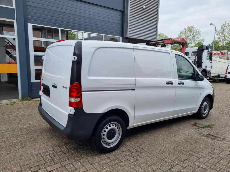 Mercedes-Benz Vito 111 CDI/ Airco/ Navi/ EURO 6 - Mali kombi: slika 2 Mercedes-Benz Vito 111 CDI/ Airco/ Navi/ EURO 6 - Mali kombi: slika 2