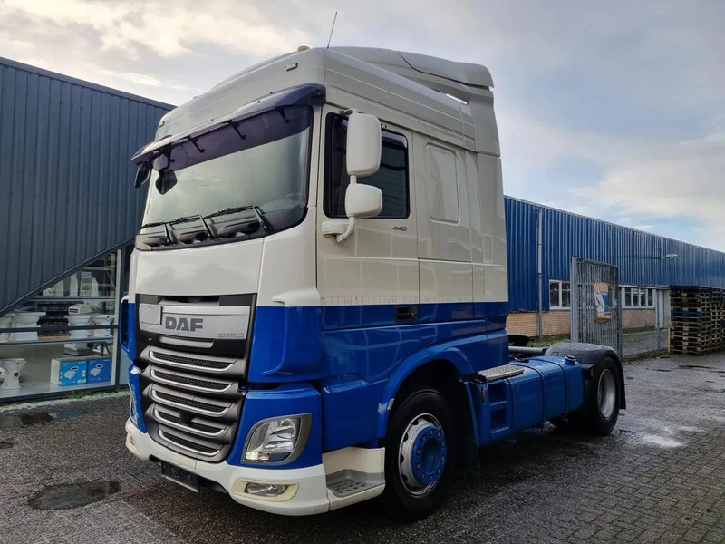 DAF XF 106.440 EURO 6/ Intarder/ Webasto/ ADR / Klima - Vlačilec: slika 4 DAF XF 106.440 EURO 6/ Intarder/ Webasto/ ADR / Klima - Vlačilec: slika 4