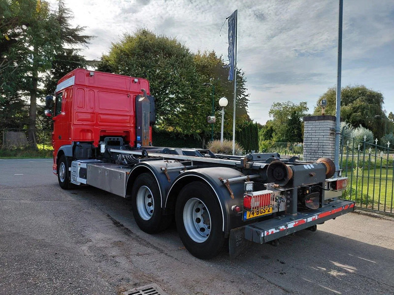 DAF XF 460 Manuel Gearbox 6x2 Container Truck - Kotalni prekucni tovornjak: slika 4 DAF XF 460 Manuel Gearbox 6x2 Container Truck - Kotalni prekucni tovornjak: slika 4