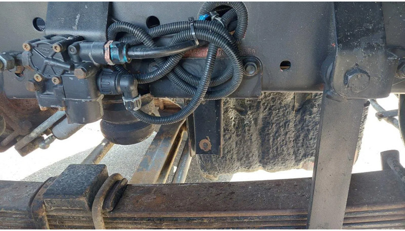 MAN 26.372 MANUAL ZF GEARBOX STEEL SUSPENSION 6X4 - Tovornjak-šasija: slika 4 MAN 26.372 MANUAL ZF GEARBOX STEEL SUSPENSION 6X4 - Tovornjak-šasija: slika 4