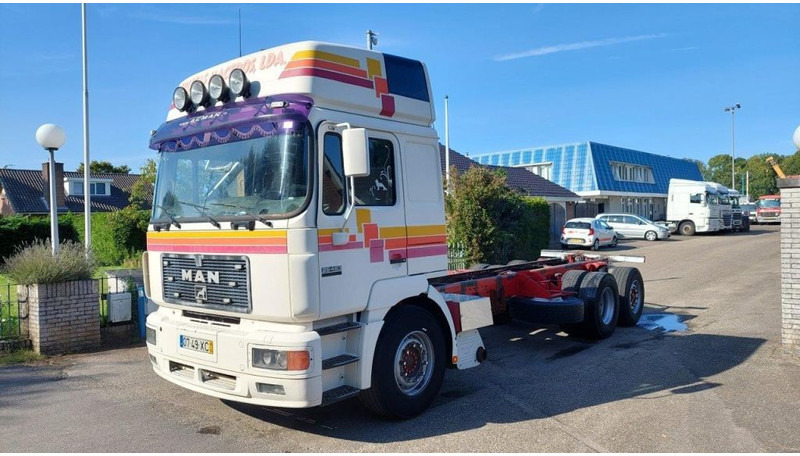 MAN 26.463 26 463 6x2 Chassis Manual - Tovornjak-šasija: slika 1 MAN 26.463 26 463 6x2 Chassis Manual - Tovornjak-šasija: slika 1