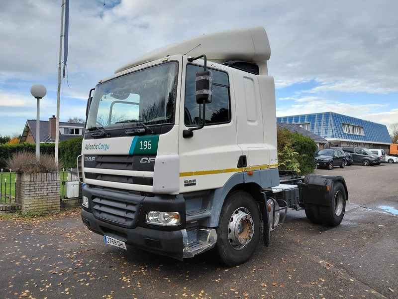 DAF CF 85.430 MANUAL ZF GEARBOX 4x2 Truckhead !! EURO 3 Engine !! - Vlačilec: slika 1 DAF CF 85.430 MANUAL ZF GEARBOX 4x2 Truckhead !! EURO 3 Engine !! - Vlačilec: slika 1