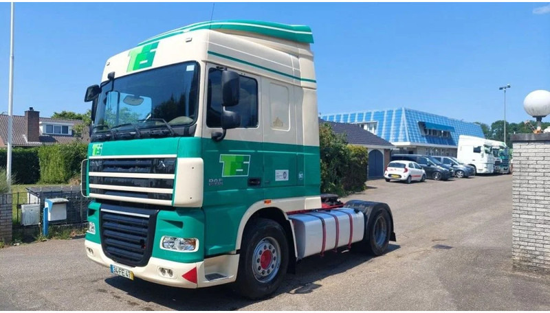 DAF XF 105.410 4 PIECES AVAILABLE - Vlačilec: slika 5 DAF XF 105.410 4 PIECES AVAILABLE - Vlačilec: slika 5