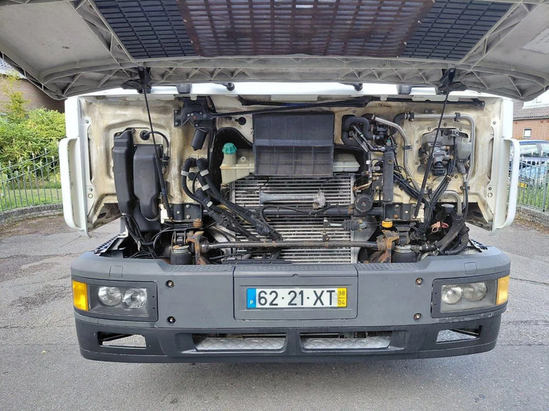 MAN 19.463 F2000 460 HP MANUAL ZF GEARBOX PERFECT CONDITION - Vlačilec: slika 4 MAN 19.463 F2000 460 HP MANUAL ZF GEARBOX PERFECT CONDITION - Vlačilec: slika 4