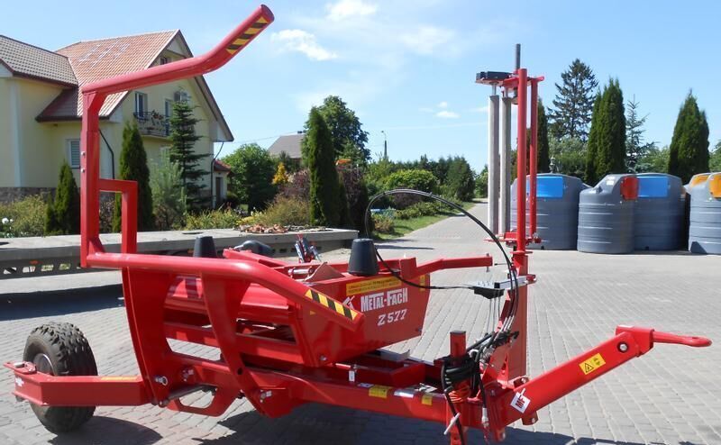 METAL-FACH Owijarka do bel Z577/ Samozaładowcza - Ovijalnik za bale: slika 4 METAL-FACH Owijarka do bel Z577/ Samozaładowcza - Ovijalnik za bale: slika 4