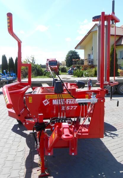 METAL-FACH Owijarka do bel Z577/ Samozaładowcza - Ovijalnik za bale: slika 1 METAL-FACH Owijarka do bel Z577/ Samozaładowcza - Ovijalnik za bale: slika 1