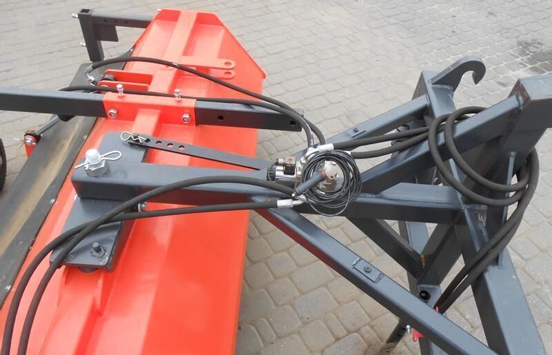METAL-TECHNIK Zamiatarka 1,6/Sweeper - Metla za Vozilo za pometanje: slika 1 METAL-TECHNIK Zamiatarka 1,6/Sweeper - Metla za Vozilo za pometanje: slika 1