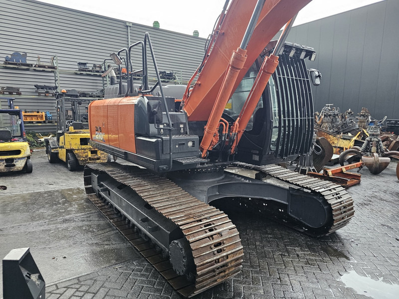 Hitachi zx210-6 labounty msd2000R scrap shear labounty hitachi - Rušilni bager: slika 5 Hitachi zx210-6 labounty msd2000R scrap shear labounty hitachi - Rušilni bager: slika 5